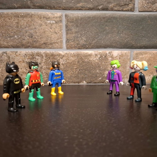 Batman vs Villains Playmobil Kinder Surprise set new