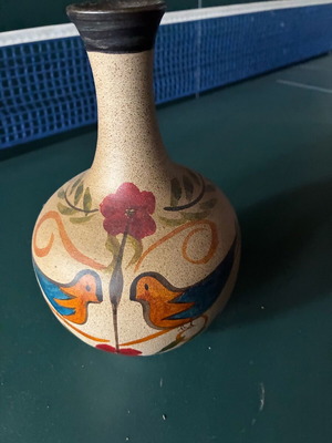 Ceramic vase like new, 20 cm height with peace design