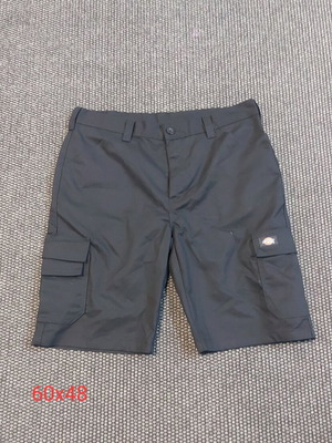 Dickies shorts size 34 like new, black