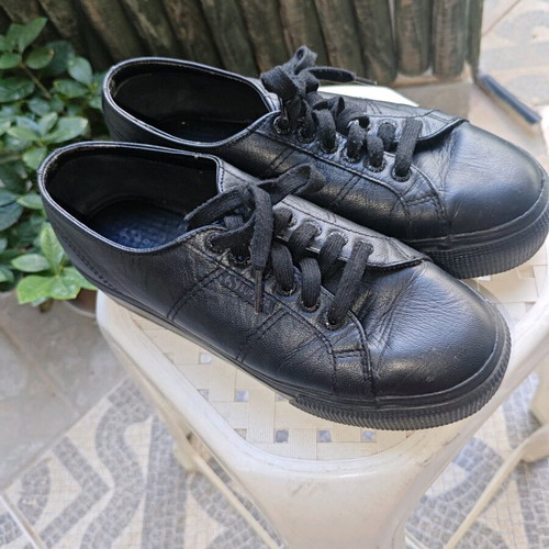 Superga leather flatforms size 39 like new, black
