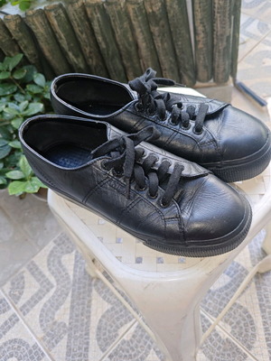 Superga leather flatforms size 39 like new, black