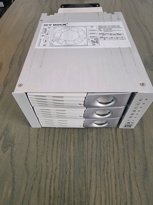 icy dock 3x hdd 3.5" cage 2 tray 5.25"