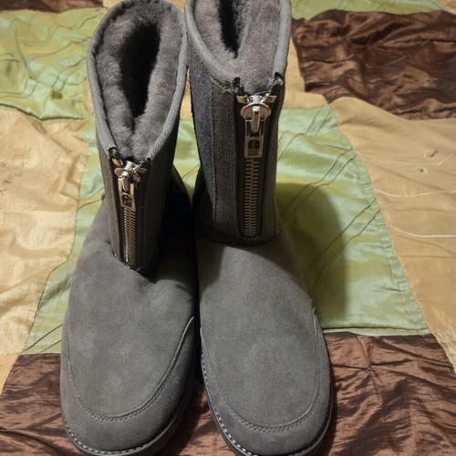 Ugg men's shoes new size 45 black and grey