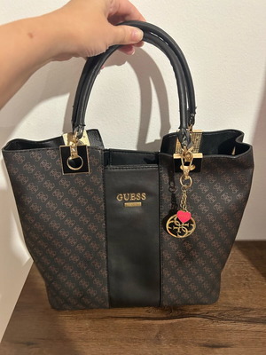 Τσάντα χειρός Guess σαν καινούργιο, μαύρο και καφέ με εσωτερικό τσαντάκι