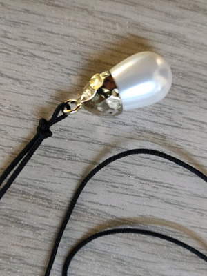 Acorn-shaped necklace with pearl new, white and gold