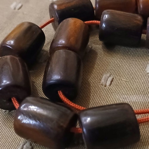 Worry beads horn of bovine used with metal elements and tassel