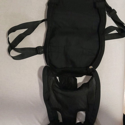 Dog carrier like new, for small Maltese-type dogs