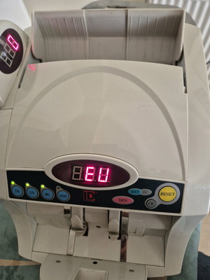 Καταμετρητής χαρτονομισμάτων DP-6100E σαν καινούργιο με ανίχνευση γνησιότητας