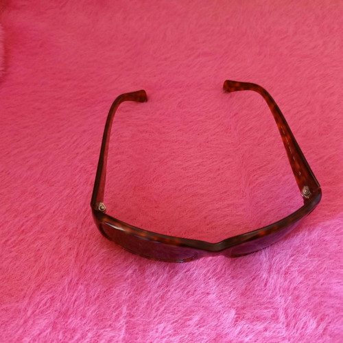 DKNY women's vintage sunglasses used, acetate frame