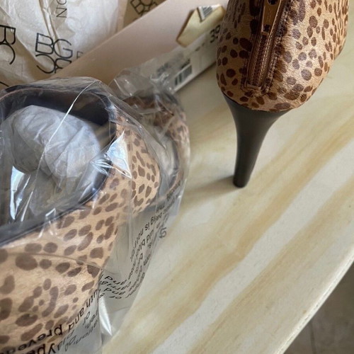 BCBG Maxazria women's animal print high-heeled pumps new