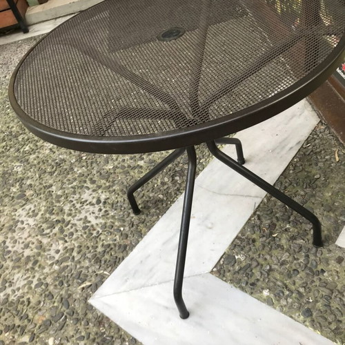 Mexil garden table and 4 chairs like new
