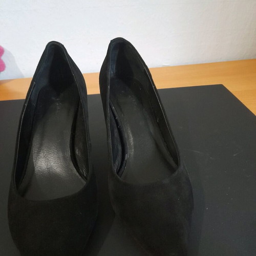 Suede leather pumps used size 39 with unique 6 cm heel