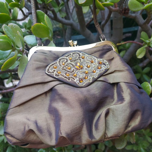 Evening shoulder bag brown new with embroidery