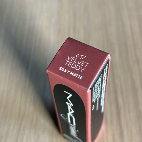 Mac Matte Lipstick new, shade 617 velvet teddy