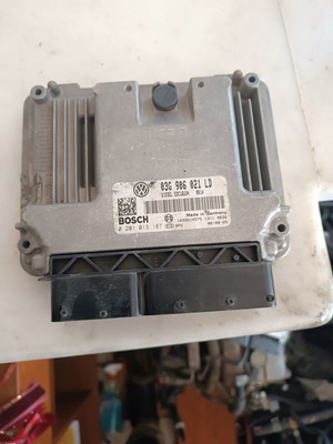 Engine control unit for Skoda Octavia '05-'10 like new, code 03G906021LD