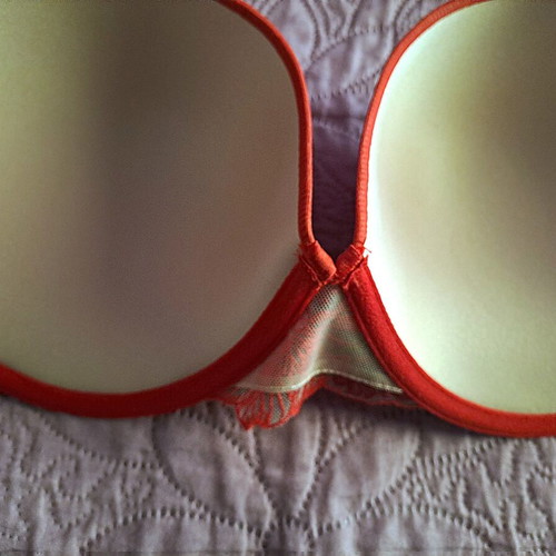 Red lace bra size 75E with adjustable straps