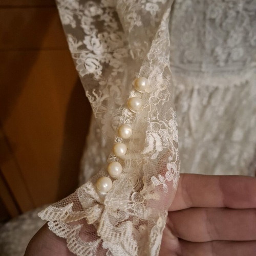 Handmade vintage wedding dress with integrated long train, size Medium, white