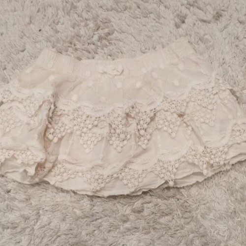 Zara skirt size 104 like new, beige