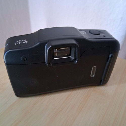 Canon camera used with battery door issue