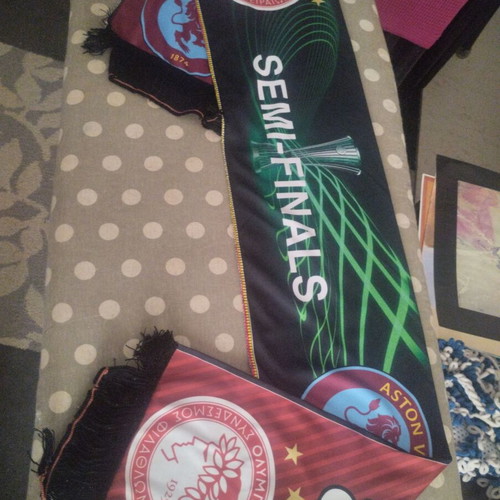 Olympiacos Aston Villa collectible scarf like new