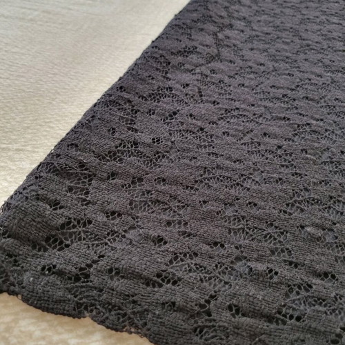 Little black dress lace Shana like new, size XS