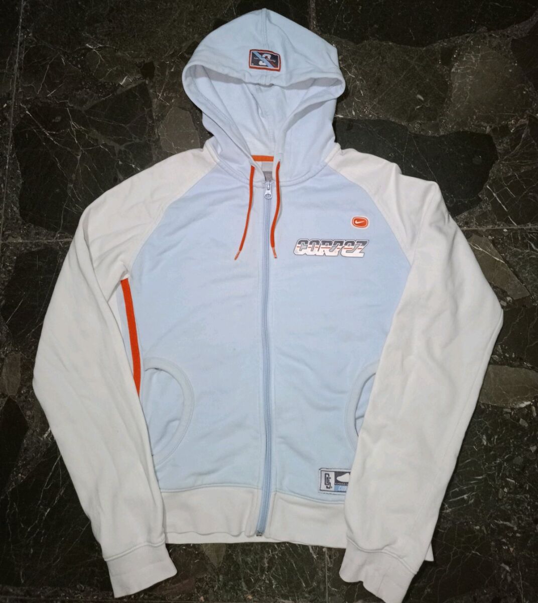Nike Cortez C72 zip-up hoodie used,… - € 30,00 - Vendora.cy