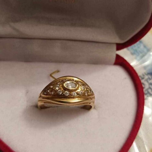 Gold ring 14 carat like new, solid heavy