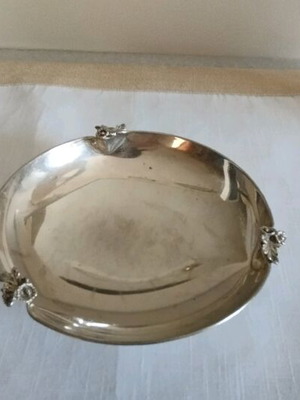 Silver-plated centerpiece used, diameter 15cm