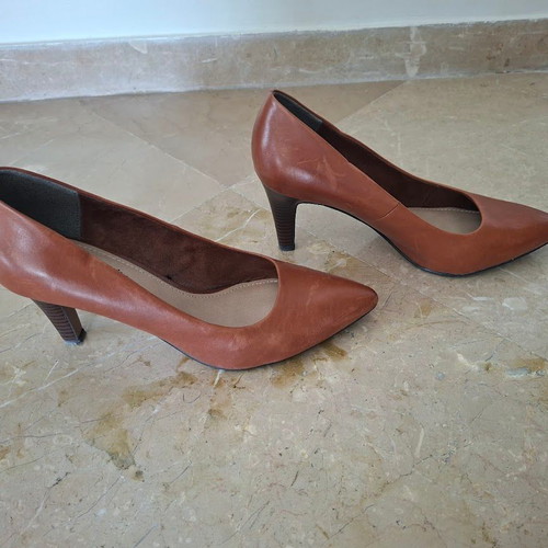 S.Oliver leather pumps tan size 40 like new