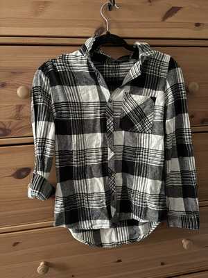 Blouse Primark size 34 like new black and white