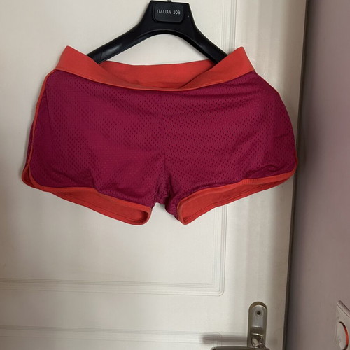 Two-in-one orange shorts