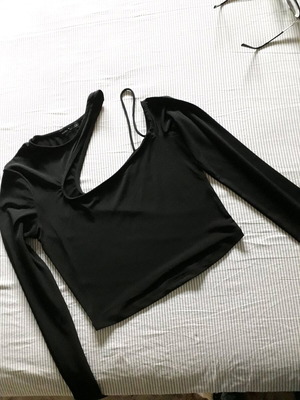 Bershka crop top black elastic like new with unique neckline size S