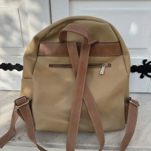 Thiros backpack beige like new