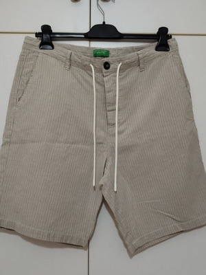 Benetton men's shorts like new, beige with ecru stripe, size 50