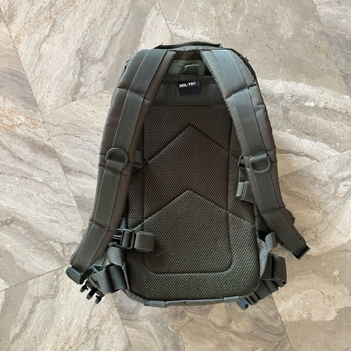 Mil-Tec backpack like new, brown and green