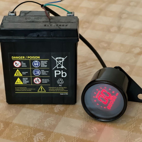 Digital speedometer 12V universal for motorcycle or scooter, new