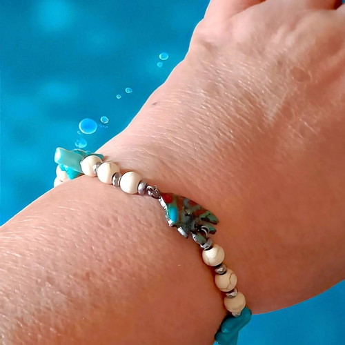 Handmade bracelet with semi-precious stones and enamel new