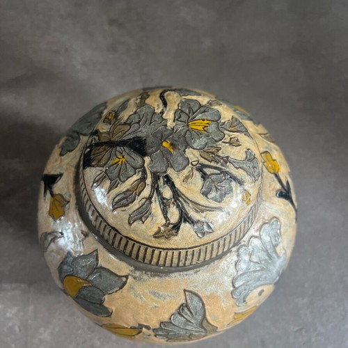 Vintage brass ginger jar with cream enamel and hand-painted motifs like new