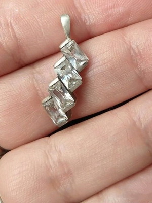 Винтидж сребърен педантив с бели топази 925 проба употребяван