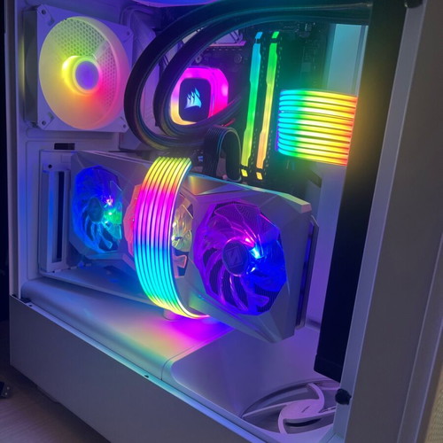 Gaming PC like new with Ryzen 5 5600X and RGB lighting