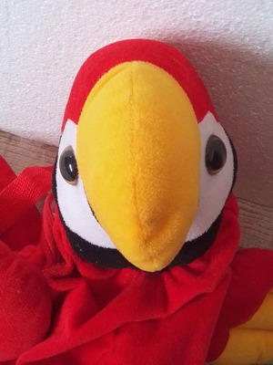 Children's parrot backpack Loro Parque used