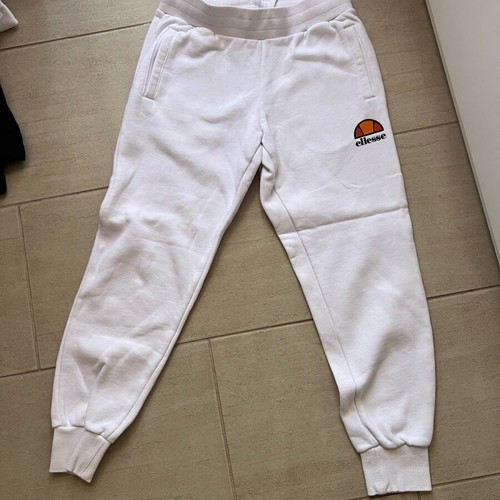 Ellesse white sweatpants like new, slim fit
