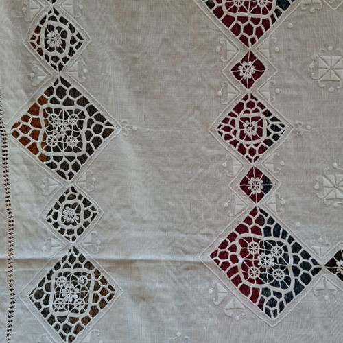 Veniz white tablecloth 85×85 new