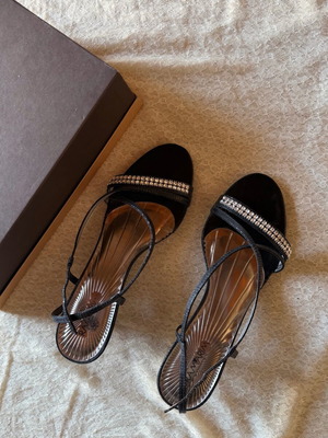 Vintage Ramarim black sandals with rhinestones and low heel like new