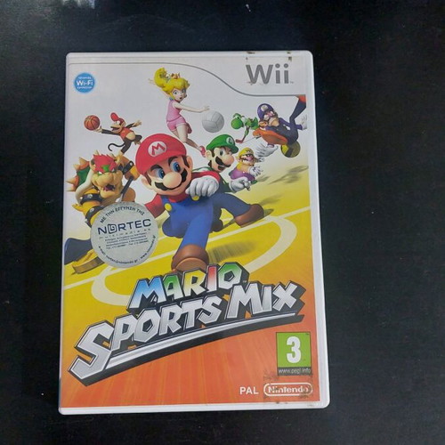 Wii Mario Sports game like new