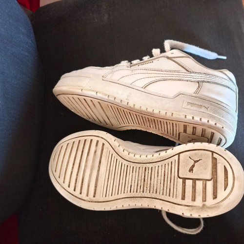 Puma athletic shoes used, size 38, white