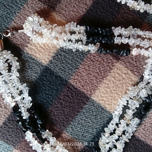 Necklaces pack of two used, beads for smaller jewelry