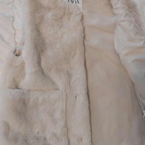 Zara sleeveless fur jacket new, beige, for girls 6-7 years