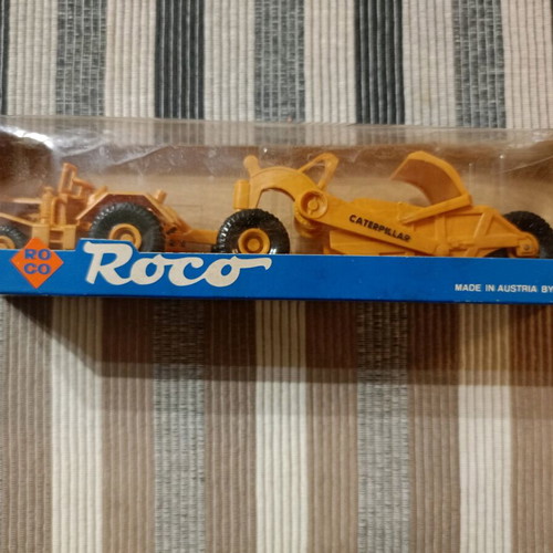 Vintage Roco Caterpillar Scraper 1:87 model used