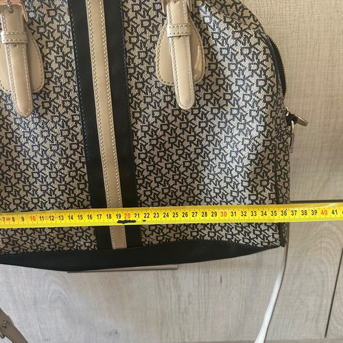 DKNY large shoulder bag used, black and beige